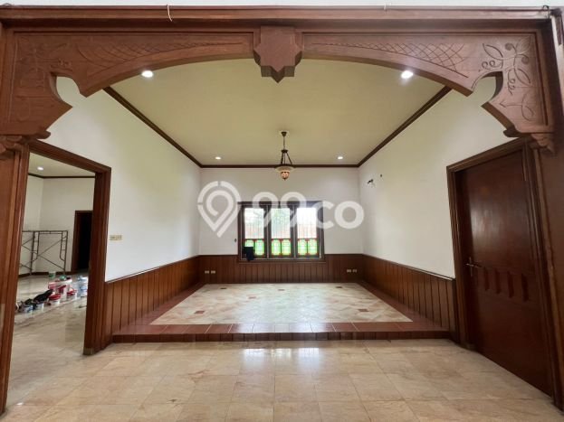 Hunian Elit LB 953m2 Siap Pakai Desain Elegan di Lenteng Agung, Jakarta Selatan Hunian Elit LB 953m2 Siap Pakai Desain Elegan di Lenteng Agung, Jakarta Selatan