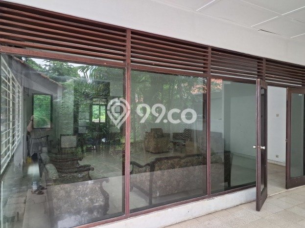 Dijual Rumah Premium dengan Fasilitas Sekitar Komplit di Menteng, Jakarta Pusat Dijual Rumah Premium dengan Fasilitas Sekitar Komplit di Menteng, Jakarta Pusat