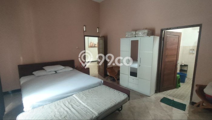 For Sale Rumah 5 Kamar Lokasi Ideal Bagus dan Strategis di Pajangan For Sale Rumah 5 Kamar Lokasi Ideal Bagus dan Strategis di Pajangan