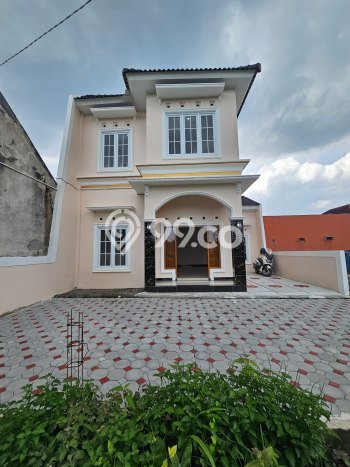 For Sale Rumah 3 Kamar Lokasi Ideal Nyaman dan Strategis di Banguntapan For Sale Rumah 3 Kamar Lokasi Ideal Nyaman dan Strategis di Banguntapan