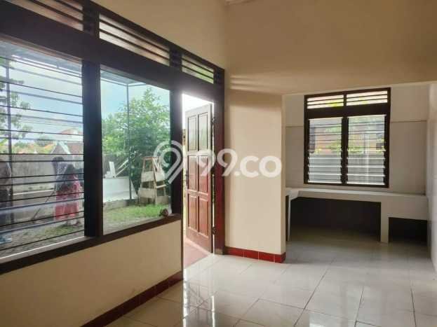 Hunian Cantik Modern Lb 250m2 di Umbulharjo, Yogyakarta Hunian Cantik Modern Lb 250m2 di Umbulharjo, Yogyakarta