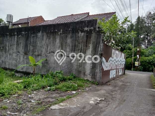 Dijual Hunian Rumah Terawat 4 KT di Maguwoharjo, Yogyakarta Dijual Hunian Rumah Terawat 4 KT di Maguwoharjo, Yogyakarta