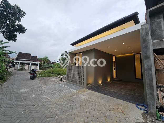 Rumah Strategis Minimalis Lb 70m2 di Ngaglik, Sleman Rumah Strategis Minimalis Lb 70m2 di Ngaglik, Sleman