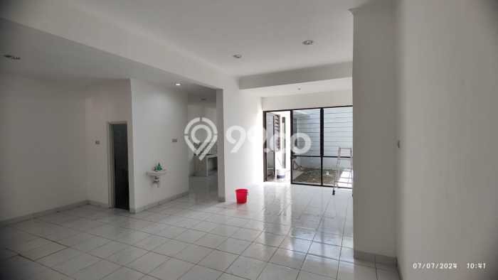SPECIAL LISTING! Rumah area , 3 KM, Dekat Fasilitas, LT 180m2m² LB 150m2m² SPECIAL LISTING! Rumah area , 3 KM, Dekat Fasilitas, LT 180m2m² LB 150m2m²