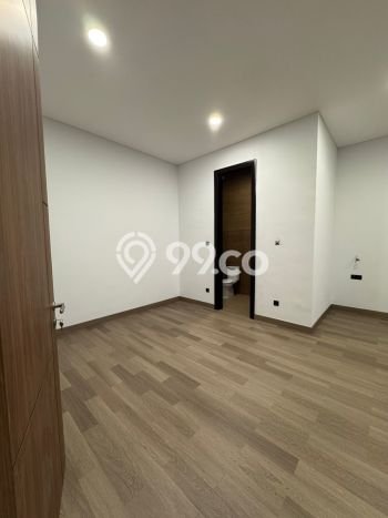 Rumah Luxury Modern Siap Huni di Pluit Jakarta Utara Rumah Luxury Modern Siap Huni di Pluit Jakarta Utara