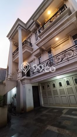 Jual Rumah Luas Elegan Dengan View Eksklusif di Daan Mogot, Jakarta Barat Jual Rumah Luas Elegan Dengan View Eksklusif di Daan Mogot, Jakarta Barat