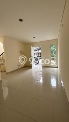 Disewakan! Rumah 2 Kamar Tidur &
2 Kamar Mandi di BSD Residence One, Tangerang Disewakan! Rumah 2 Kamar Tidur &
2 Kamar Mandi di BSD Residence One, Tangerang