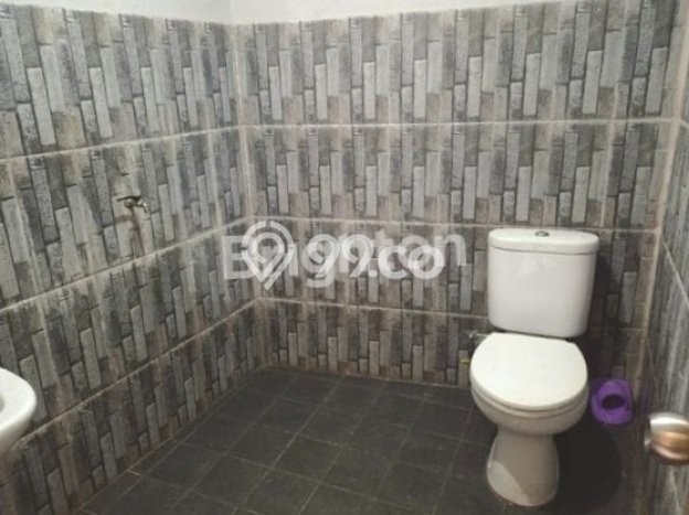 Rumah Modern Cantik 6 Kamar Bisa Langsung Pindah di Jatinegara Rumah Modern Cantik 6 Kamar Bisa Langsung Pindah di Jatinegara
