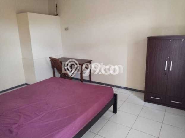 Rumah Modern Cantik 6 Kamar Bisa Langsung Pindah di Jatinegara Rumah Modern Cantik 6 Kamar Bisa Langsung Pindah di Jatinegara