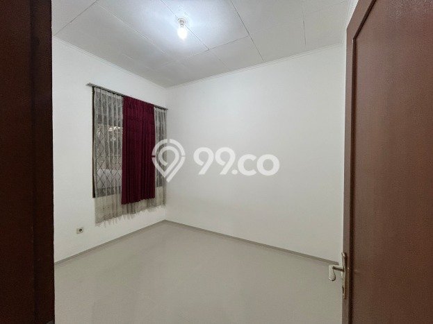 Disewakan! Rumah 3 Kamar Tidur &
2 Kamar Mandi di Cimahi, Bandung Disewakan! Rumah 3 Kamar Tidur &
2 Kamar Mandi di Cimahi, Bandung