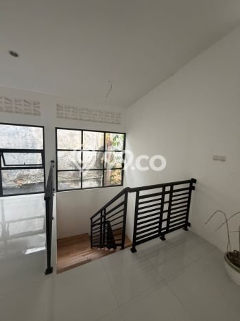 Ruko Disewa di Regol, Bandung, LT 110m2 / LB 120m2 Ruko Disewa di Regol, Bandung, LT 110m2 / LB 120m2