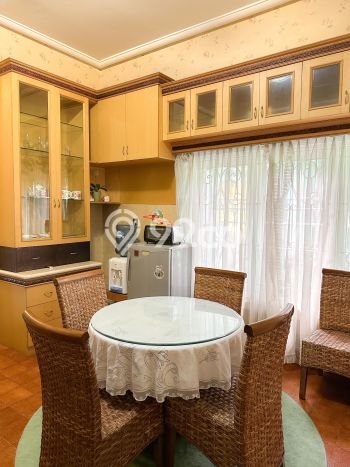Kesempatan Emas Memiliki Rumah 4 KT 4 KM di Kawasan Bisnis , Bandung Kesempatan Emas Memiliki Rumah 4 KT 4 KM di Kawasan Bisnis , Bandung