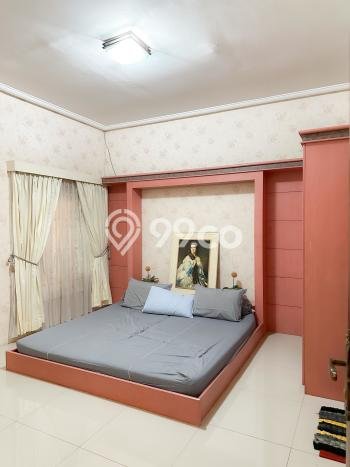 Kesempatan Emas Memiliki Rumah 4 KT 4 KM di Kawasan Bisnis , Bandung Kesempatan Emas Memiliki Rumah 4 KT 4 KM di Kawasan Bisnis , Bandung