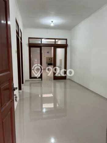 Disewakan! Rumah 3 Kamar Tidur &
2 Kamar Mandi di Cimahi, Bandung Disewakan! Rumah 3 Kamar Tidur &
2 Kamar Mandi di Cimahi, Bandung