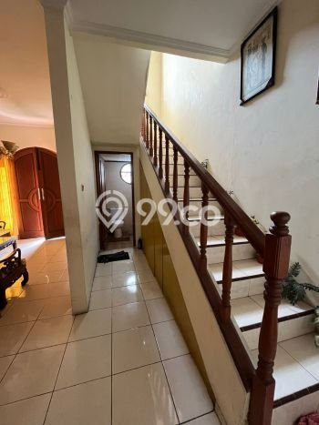 Jual Rumah Strategis Bagus Punya 5 KT di Ciputat Tangerang Selatan SHM Jual Rumah Strategis Bagus Punya 5 KT di Ciputat Tangerang Selatan SHM