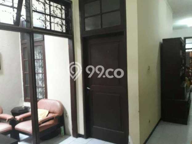Rumah Mewah LB 103m2 Siap Pakai Desain Elegan di Pejaten, Jakarta Selatan Rumah Mewah LB 103m2 Siap Pakai Desain Elegan di Pejaten, Jakarta Selatan