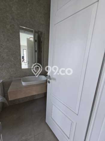 Sewa Rumah Murah di Summarecon Crown Gading Bekasi dengan 4 Kamar Tidur Sewa Rumah Murah di Summarecon Crown Gading Bekasi dengan 4 Kamar Tidur