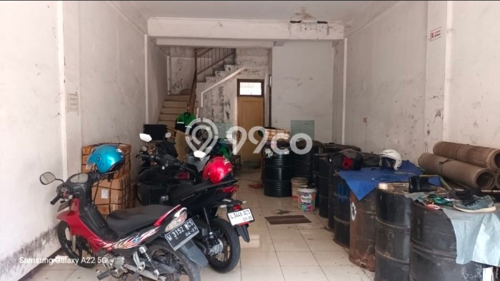 Unit Ruko Dijual di Surabaya LT 68m2 & LB 68m2 Unit Ruko Dijual di Surabaya LT 68m2 & LB 68m2