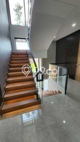 Ready to Use! Premium House LT 210m2 Desain Elegan di Citraland Ready to Use! Premium House LT 210m2 Desain Elegan di Citraland