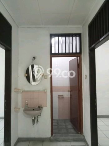 Disewakan Rumah Murah di Gading Serpong Tangerang Punya 3 KT Disewakan Rumah Murah di Gading Serpong Tangerang Punya 3 KT
