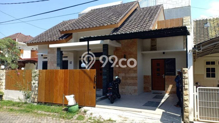 Rumah sewa siap huni 3 Kamar Tidur di Soekarno Hatta, Malang Rumah sewa siap huni 3 Kamar Tidur di Soekarno Hatta, Malang
