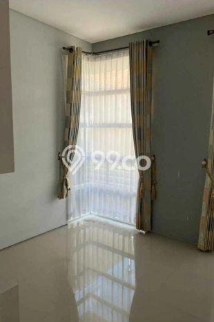 Lokasi strategis! Rumah siap huni disewakan di Lowokwaru LB 120m2 Lokasi strategis! Rumah siap huni disewakan di Lowokwaru LB 120m2