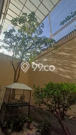 Siap Huni Rumah Mewah 8 Kamar di Wonocolo Dekat ke Mana Saja Siap Huni Rumah Mewah 8 Kamar di Wonocolo Dekat ke Mana Saja