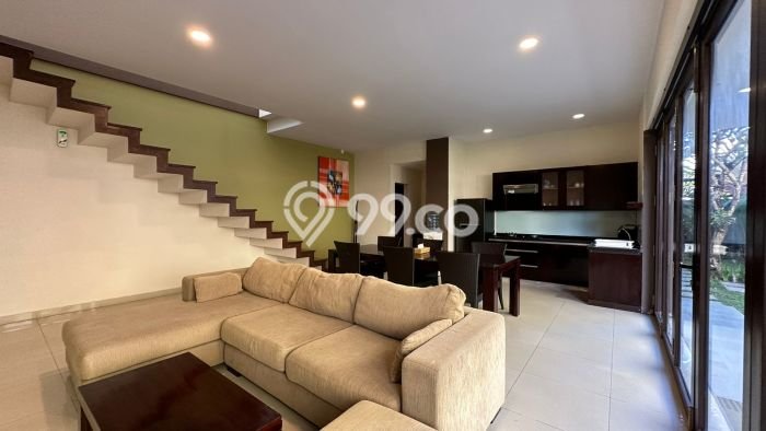 HARGA MENARIK! Vila Kawasan , Dimensi 303m2m², Kawasan Asri dan aman HARGA MENARIK! Vila Kawasan , Dimensi 303m2m², Kawasan Asri dan aman
