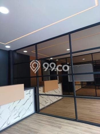 Unit Komersial Disewakan di Jakarta Barat Area Strategis Harga Kompetitif Unit Komersial Disewakan di Jakarta Barat Area Strategis Harga Kompetitif