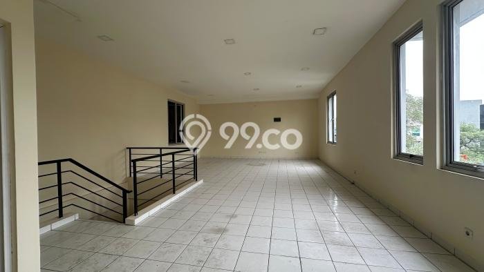 Lokasi Strategis! Dijual Gudang Bisnis di Serpong Utara, Tangerang Selatan Kondisi Baik Lokasi Strategis! Dijual Gudang Bisnis di Serpong Utara, Tangerang Selatan Kondisi Baik