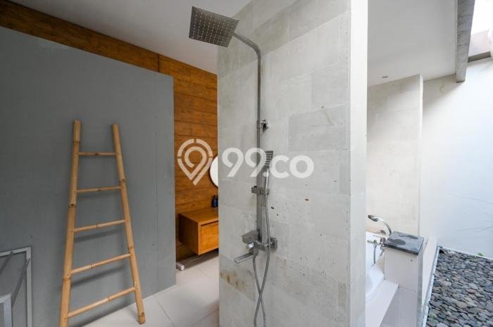 Vila Kawasan , Ukuran 245m2m², Dekat ke beragam keperluan Vila Kawasan , Ukuran 245m2m², Dekat ke beragam keperluan