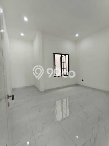 Ready to Use! Luxury House LT 90m2 Desain Elegan di Muara Karang Ready to Use! Luxury House LT 90m2 Desain Elegan di Muara Karang