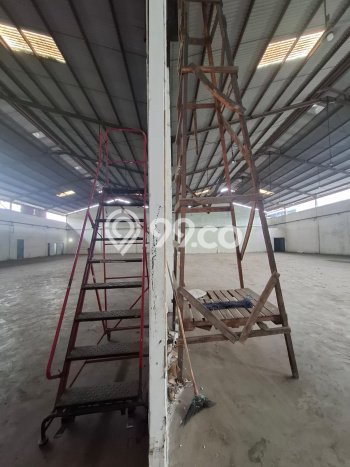 Disewakan Gudang komersial di Tangerang luas bangunan 1500m2 Disewakan Gudang komersial di Tangerang luas bangunan 1500m2