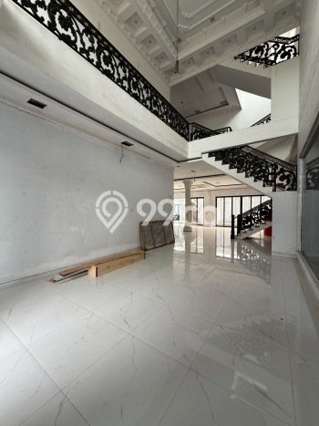 Rumah Nyaman dengan Luas Bangunan 450m2m² di Kawasan Batam Kota, Batam Rumah Nyaman dengan Luas Bangunan 450m2m² di Kawasan Batam Kota, Batam
