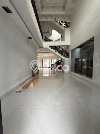 Rumah Nyaman dengan Luas Bangunan 450m2m² di Kawasan Batam Kota, Batam Rumah Nyaman dengan Luas Bangunan 450m2m² di Kawasan Batam Kota, Batam