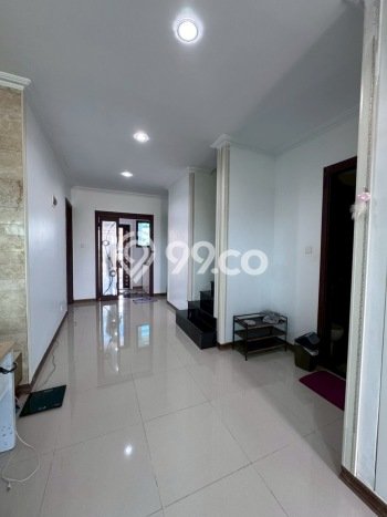 Hunian Elit LB 230m2 Siap Pakai Desain Elegan di Tiban, Batam Hunian Elit LB 230m2 Siap Pakai Desain Elegan di Tiban, Batam