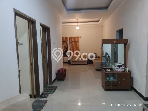 SIAP HUNI! Rumah Strategis di Ngaliyan, Luas 179m2m² LB 70m2m² SIAP HUNI! Rumah Strategis di Ngaliyan, Luas 179m2m² LB 70m2m²