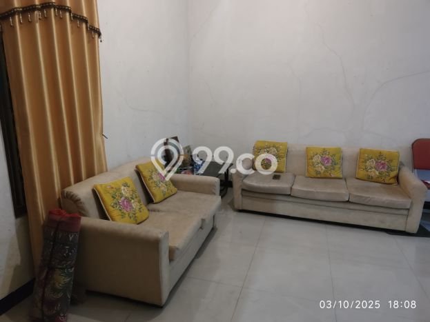 SIAP HUNI! Rumah Strategis di Ngaliyan, Luas 179m2m² LB 70m2m² SIAP HUNI! Rumah Strategis di Ngaliyan, Luas 179m2m² LB 70m2m²