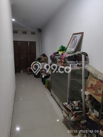 SIAP HUNI! Rumah Strategis di Ngaliyan, Luas 179m2m² LB 70m2m² SIAP HUNI! Rumah Strategis di Ngaliyan, Luas 179m2m² LB 70m2m²