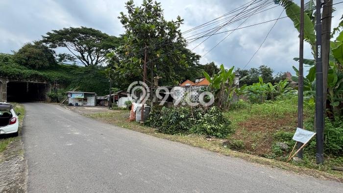 Lahan Kosong Dijual di Banyumanik, Semarang, Luas 218m2 Area Strategis Lahan Kosong Dijual di Banyumanik, Semarang, Luas 218m2 Area Strategis