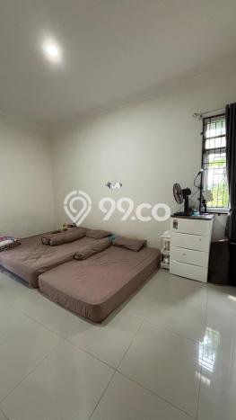 Rumah Strategis Modern Lb 200m2 di Ungaran Barat, Semarang Rumah Strategis Modern Lb 200m2 di Ungaran Barat, Semarang