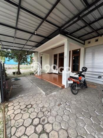 Dijual Rumah 4 Kamar Lokasi Strategis Nyaman dan Strategis di Banyumanik Dijual Rumah 4 Kamar Lokasi Strategis Nyaman dan Strategis di Banyumanik