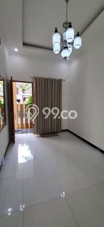 Jual Rumah Bagus Siap Huni LB 180m2 di Tembalang, Semarang Jual Rumah Bagus Siap Huni LB 180m2 di Tembalang, Semarang