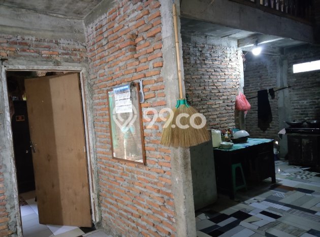 Rumah Luas Asri 3 KT Siap Pakai di Manyaran Semarang Rumah Luas Asri 3 KT Siap Pakai di Manyaran Semarang