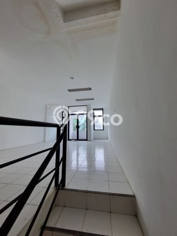 Disewakan Ruko di Pusat Kota Jakarta Utara Ramai Strategis Disewakan Ruko di Pusat Kota Jakarta Utara Ramai Strategis