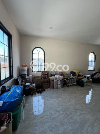 Rumah Luxury Modern Tanpa Renovasi di Sunter Jakarta Utara Rumah Luxury Modern Tanpa Renovasi di Sunter Jakarta Utara