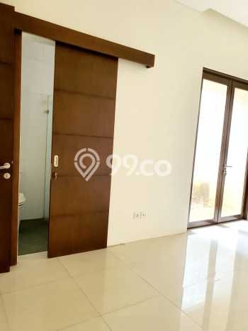 Rumah Elit Modern Tanpa Renovasi di Pulomas Jakarta Timur Rumah Elit Modern Tanpa Renovasi di Pulomas Jakarta Timur