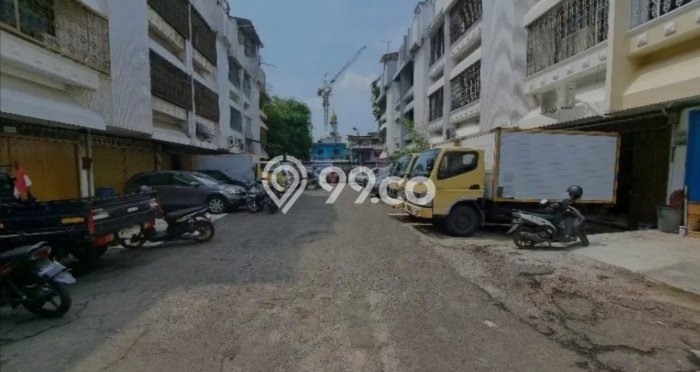 Area Ramai! Ruko Dijual di Sawah Besar untuk Bisnis Luas Bangunan 288m2 Area Ramai! Ruko Dijual di Sawah Besar untuk Bisnis Luas Bangunan 288m2