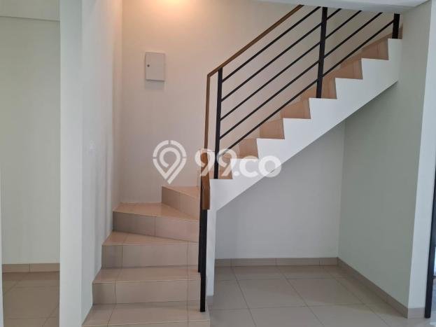 Jarang Ada! Rumah Sewa 3 Kamar Nyaman Siap Huni Summarecon Crown Gading Jarang Ada! Rumah Sewa 3 Kamar Nyaman Siap Huni Summarecon Crown Gading
