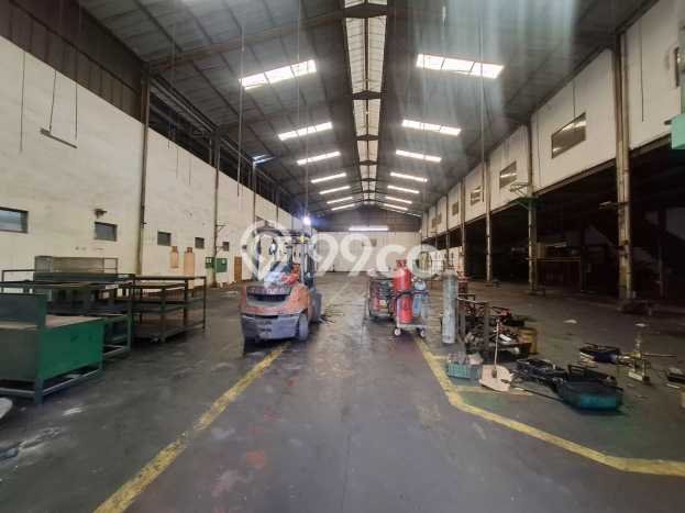 Unit Gudang Disewakan di Jababeka di Area Ramai & Strategis Unit Gudang Disewakan di Jababeka di Area Ramai & Strategis